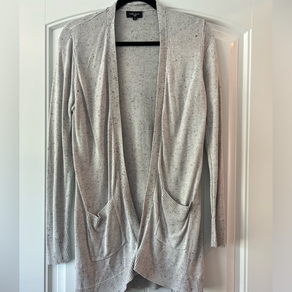 Light weight sweater